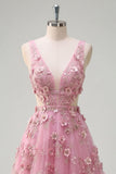 Robe longue de bal en taro en vr, décolleté en V ornée de perles, avec des fleurs 3D