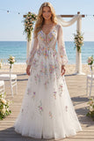 Robe de mariée blanche à fleurs froncées à col en V et ligne A à manches longues