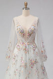 Robe de mariée blanche à fleurs froncées à col en V et ligne A à manches longues