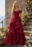 Robe de bal longue bourgogne étincelante épaules dénudées à sequins froncée