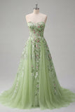 Robe de bal de bal verte fleurie brodée en ligne A en forme de robe de bal