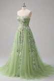 Robe de bal de bal verte fleurie brodée en ligne A en forme de robe de bal