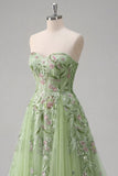 Robe de bal de bal verte fleurie brodée en ligne A en forme de robe de bal