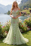 Robe de bal en tulle brodée en sirène verte à épaules dénudées