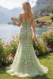 Robe de bal en tulle brodée en sirène verte à épaules dénudées
