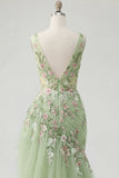 Robe de bal de bal verte fleurie en V à volants avec des sirènes appliquées