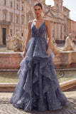 Starry A Line propose une robe de bal longue délicate à bretelles fines avec jupe en cascade à étages