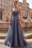 Élégante robe de bal longue étoilée avec un corsage sculptural froncé et une jupe trapèze en A