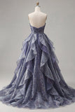 Robe de bal longue bleu poussiéreux sans bretelles bleu avec corsage froncé et volants en cascade