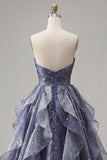 Robe de bal longue bleu poussiéreux sans bretelles bleu avec corsage froncé et volants en cascade