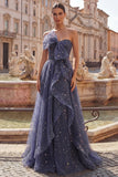 Robe de bal longue de bal bleu poussiéreux sans bretelles avec nœuds à volants en cascade