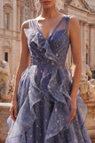 Robe de bal élégante en tulle à col en V avec des volants à étages