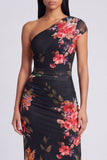 Robe longue à fourreau à une épaule en ivoire florale