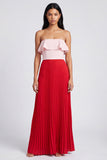 Robe longue plissée rose et rouge à épaules dénudées, plissée et volants