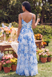 Bleu blanc à bretelles florales Une robe longue à volants en ligne