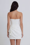 Mini robe bodycon sans bretelles en ivoire avec volants
