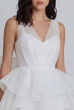 Mini-robe en tulle ivoire à cheveux à volants en V, avec nœud