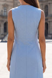 Mini-robe de travail bleue à col en V et double croisée