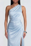 Robe formelle de sirène bleu ciel à une épaule froncée