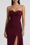 Longue robe formelle sirène sans cercles bordeaux