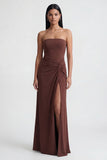Robe formelle longue longue robe formelle marron sans bustier marron froncé