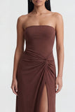 Robe formelle longue longue robe formelle marron sans bustier marron froncé