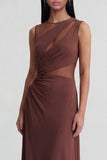 Robe formelle marron à col rond découpée à découpe illusion
