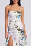 Robe fleurie ivoire sans bretelles avec fente