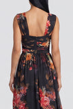 Robe fleurie noire en mousseline carrée à col A avec fente