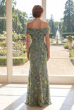 Robe de la mère de la mariée brodée en tulle sirène verte sur les épaules décalées