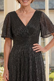 Robe longue de la mère de la mariée noire en V à col en A avec manches flottantes