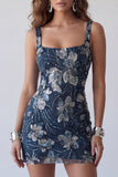 Robe cocktail courte et serrée bleu marine à perles fleuries épaisses