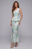 Robe formelle de sirène fleurie vert clair sur une épaule
