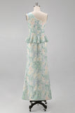 Robe formelle de sirène fleurie vert clair sur une épaule