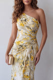 Robe formelle de cérémonie fleurie jaune clair à plis en jaune clair