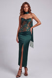 Robe formelle fourreau vert foncé sans bretelles avec bustier