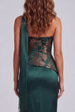 Robe formelle fourreau vert foncé sans bretelles avec bustier