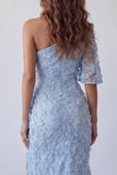 Robe formelle de sirène appliquée bleu ciel à une épaule