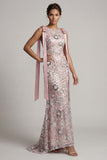 Robe de mère de la mariée en sirène à col bateau perlée et rose scintillant avec nœuds