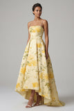 Robe fleurie jaune A Line A à bretelles hautes basses