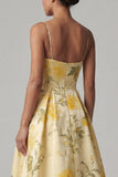Robe fleurie jaune A Line A à bretelles hautes basses