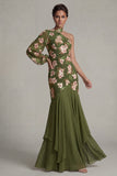 Robe de mère de la mariée en sirène en forme d’eucalyptus à une épaule et manches longues