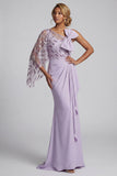 Robe de la mère de la mariée à paillettes lilas avec une épaule et une cape