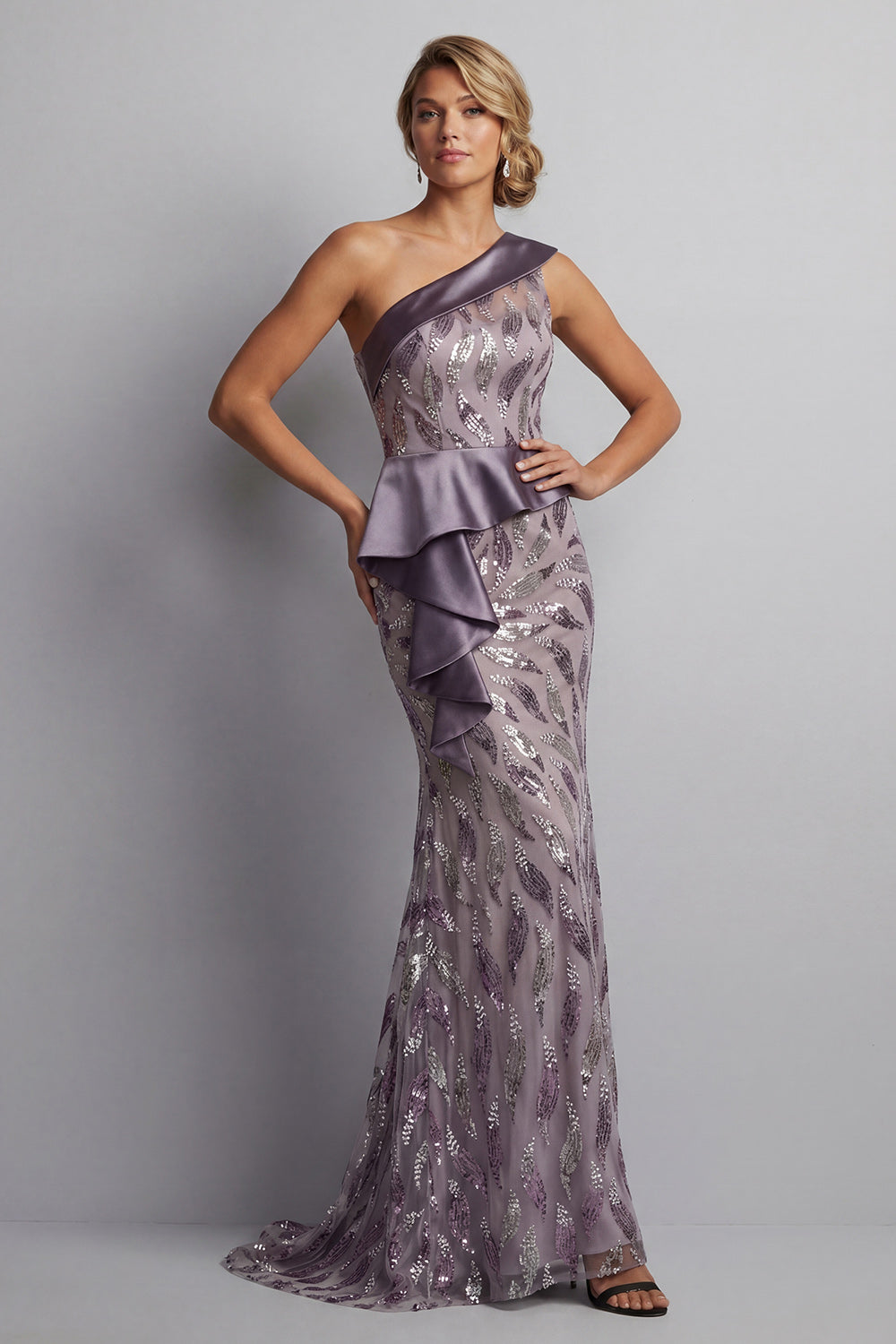 Robe vintage scintillante mauve longue sirène perlée de la mère de la mariée avec volants