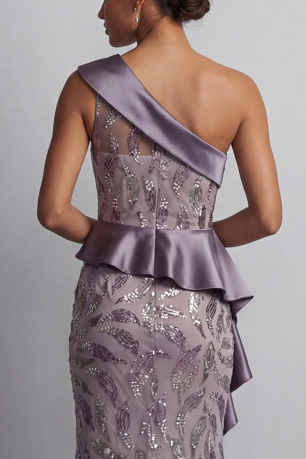 Robe vintage scintillante mauve longue sirène perlée de la mère de la mariée avec volants
