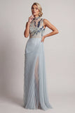 Robe longue de la mère de la mariée en chiffon bleu poussiéreux à col montant et plissé