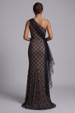 Robe noire à carreaux longue sirène à une épaule avec volants