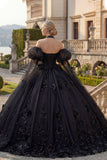 Robe de bal à col nu, perles noires appliquées, robe quinceañera à manches bouffantes