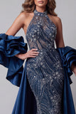 Robe de concours de sirène à volants bleu marine scintillante avec longues perles et cape