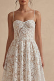 Robe spaghetti en dentelle blanche Une robe de remise de diplôme corset longueur cheville